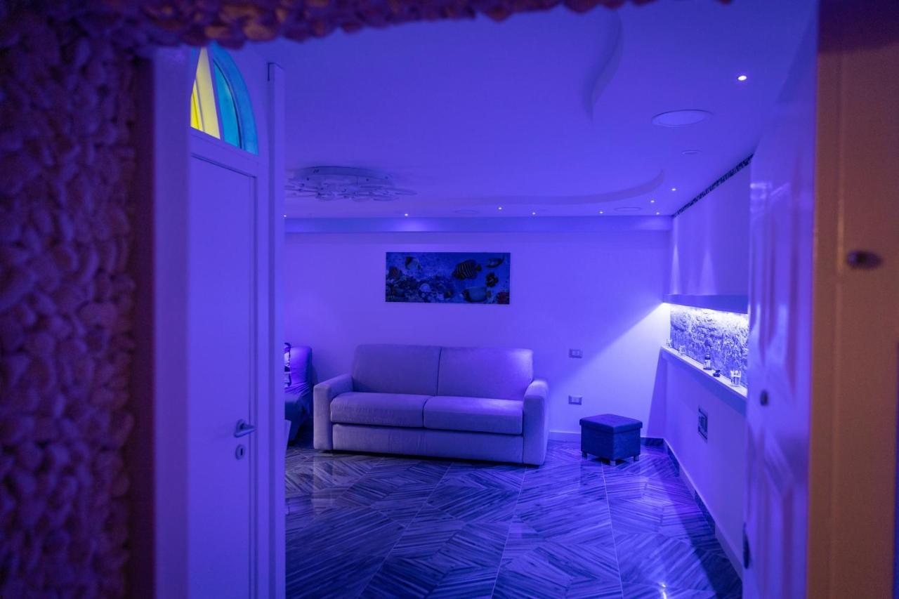 Apartament A Fenestrella E San Gregorio Armeno Neapol Zewnętrze zdjęcie